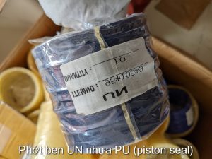 Phốt ben 18x31x8 UN nhựa PU - Hình ảnh 2
